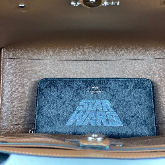 🔥SALE 🔥Star Wars x Coach 2PCS Tote & Wallet - Picture 5 of 16